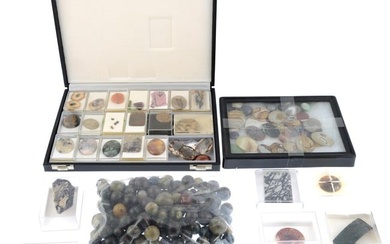 Assorted selection of minerals & marbles, 3.12kg.