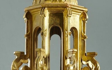 Baroque lantern. Temple of the XVIII century with vegetal motifs in carved and gilded wood. - Gold, Wood - 18th century