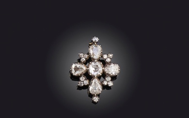 Broche en diamant de George III, de forme quadrilobée, sertie de diamants gradués en forme...