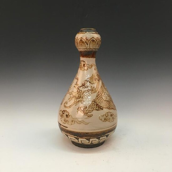Chinese Cizhou Kiln 'Dragon' Bottle Vase