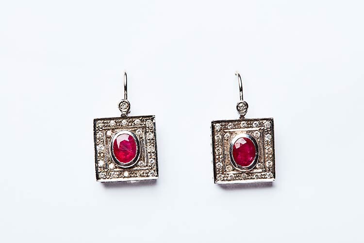 DECO 'GEOMETRIC EARRINGS Pair of handcrafted earrings made in Italy...