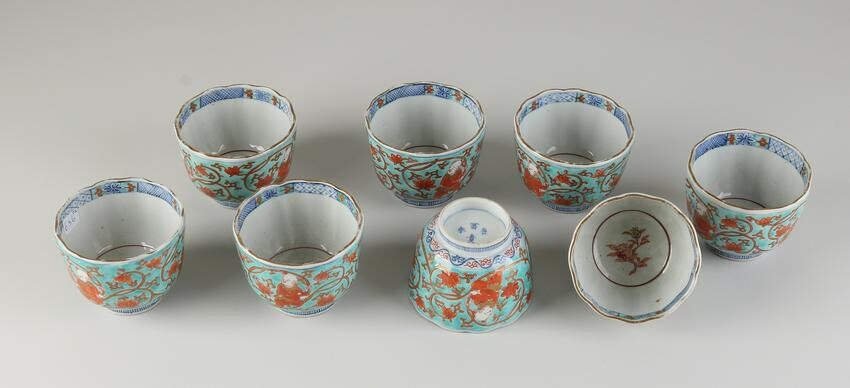 Eight Japanese/Chinese cups Ã˜ 8 cm.