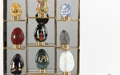 Fabergé egg - Franklin Mint, House of Faberge - The treasure trove of eggs - Porcelain