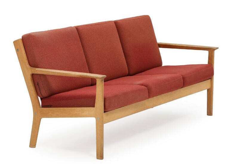 NOT SOLD. Hans J. Wegner: "GE 265". An oak three-seated sofa, loose cushions with rust-red wool. Manufactured by Getama. L. 185 cm. – Bruun Rasmussen Auctioneers of Fine Art