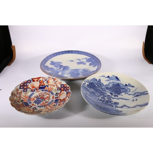 Large Japanese blue and white transfer printed dish, depicti...