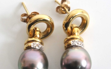 Lot details A pair of 18ct yellow gold, pearl and...