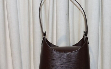 Louis Vuitton - Ignore Crossbody bag