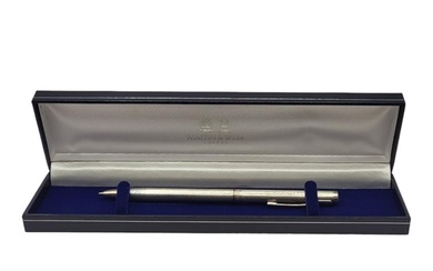 MAPPIN & WEBB, A VINTAGE SILVER PENCIL, HOUSED IN...