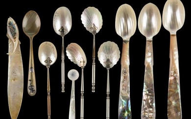 MOTHER-OF-PEARL AND ABALONE SHELL SPOONS, LOT OF 11