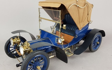 Marc Antonietti et Henri Bossat - Rolls-Royce 1906, carrossée en Duc Legalimit. Plaque au dessous,...