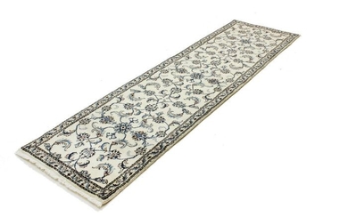 Nain Neu Feiner - Carpet - 290 cm - 76 cm