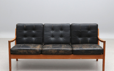 OLE WANSCHER. SOFA. Teak with leather-covered cushions. “Senator”, France & Son, Denmark, second half of the 20th century.