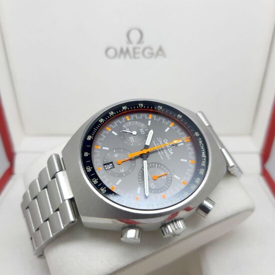 Omega - Speedmaster Mark II - 327.10.43.50.06.001 - Men - 2011-present