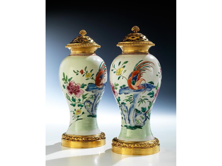 Paar Potpourri-Vasen