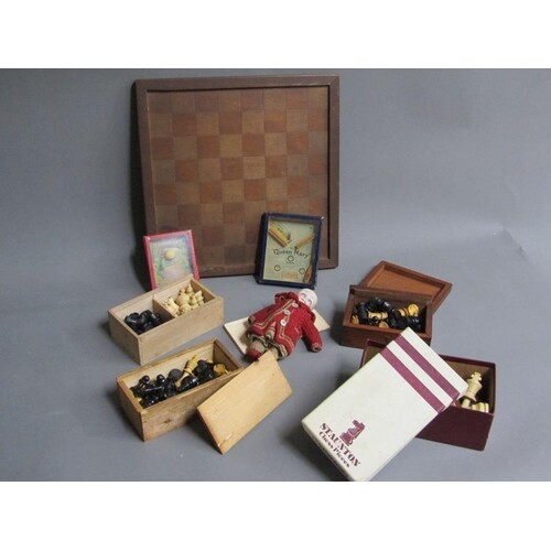 QTY OF VINTAGE GAMES TO INC. CHESS BOARD 34cms SQ