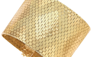 Retro Gold Bracelet Metal: 14k gold Theme: Honeycomb, Hand...