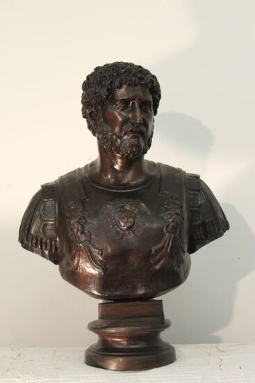 Sculpture, Large bust of Roman Antoninus Pius - 83 cm - Bronze - Late 20th century