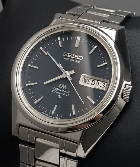 Seiko - 'NO RESERVE PRICE' Lord Matic Special Navy Blue Automatic RARE  Vintage Men - 5206-6081 - Men - 1970-1979 at auction | LOT-ART