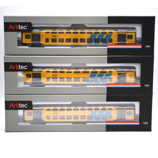 Three Artitec HO gauge model railway passenger coaches