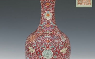 Vase, - marked (1) - Fencai - Porcelain - Embossed lotus flowers - China - Guangxu (1875-1908)