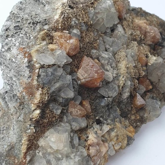 scheelite Mineral Collection - 113×55×185 mm - 985 g