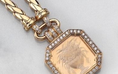18 kt gold WELLENDORFF pendant with engraved...