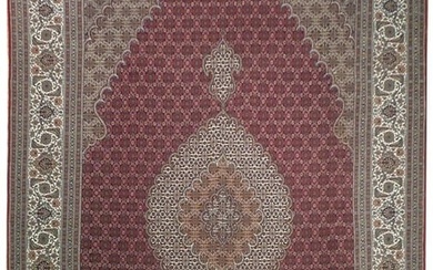 6 x 10 Red Wool & Silk High End Persian Tabriz Mahi Rug