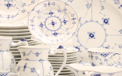A 101 piece “Musselmalet” porcelain set, Royal Copenhagen, Denmark.