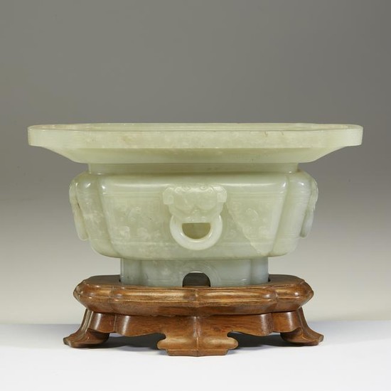 A Chinese celadon jade jardinere, Qing dynasty, 19th