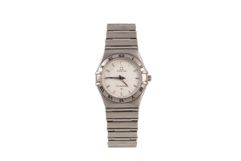 A LADY'S STAINLESS STEEL OMEGA CONSTELLATION WRIST WATCH, br...