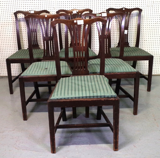 A SET OF SIX GEORGE III STYLE MAHOGANG PIERCED SPLAT BACK DINING CHAIRS (6)