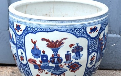 A massive Chinese copper-red and Blue and white porcelain jardiniere, Qing Dynasty