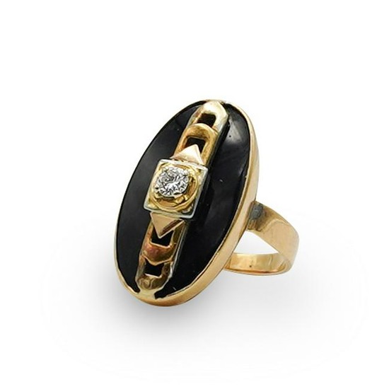 Art Deco 18k Gold, Diamond and Onyx Ring