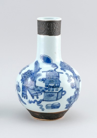 CHINESE BLUE AND WHITE PORCELAIN BOTTLE VASE In mallet form, with decoration of scholars' objects. Height 10".