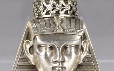 English silvered Art Deco scent bottle/powder holder in the form of an ancient Egyptian's head. Circa1925. Height 6 cm.