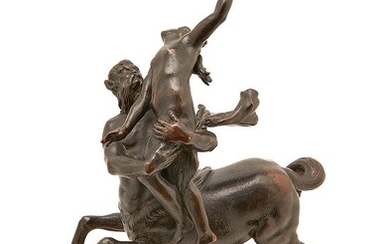 Enlèvement de Déjanire par le centaure Nessus en bronze à patine noire. Italie, attribué à...