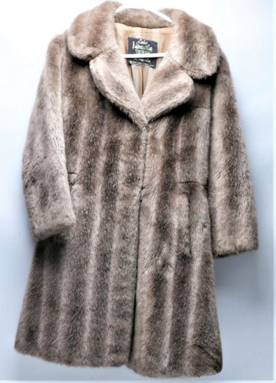 Faux Fur Ladies Coat (Lister Minquilla)