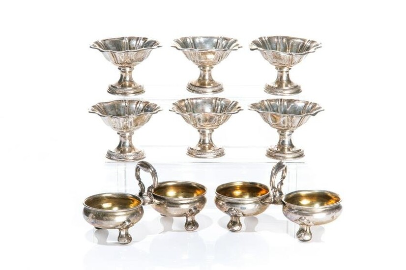 GROUP OF ANTIQUE CONTINENTAL SILVER SALTS, 325g