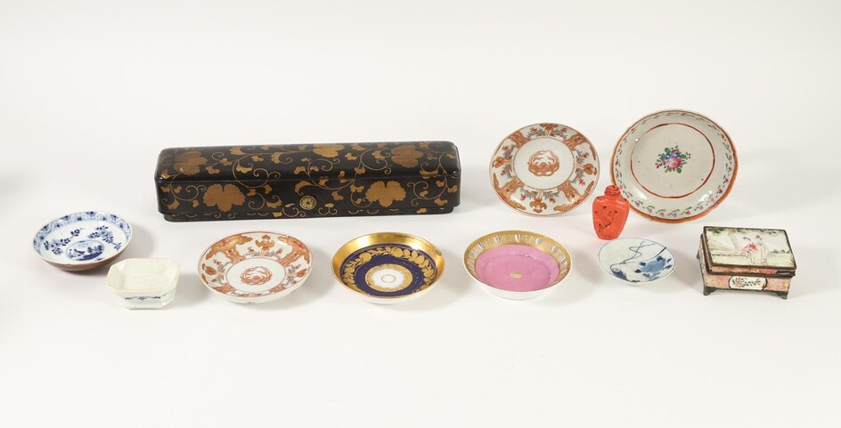 Group of Asian Lacquer, Porcelain, Enamel and Other Articles, 19th Century and later FR3SHLM