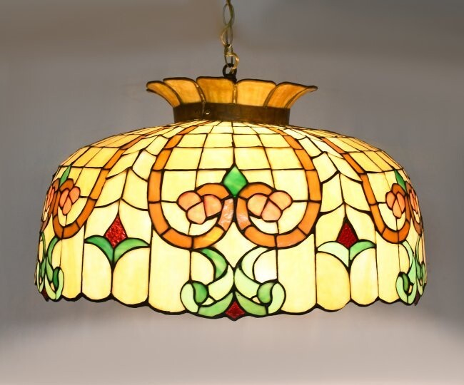HANGING STAINED GLASS FLORAL LAMP