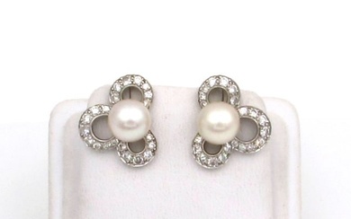 J.E. Caldwell Platinum Pearl and Diamond Earrings and Pearl Necklace