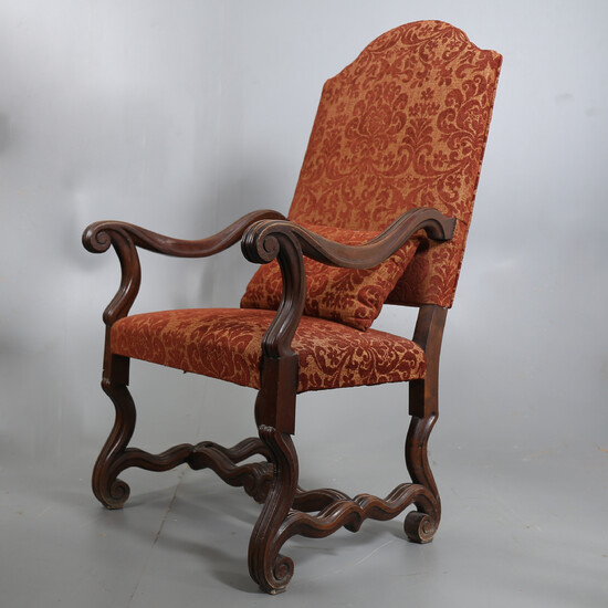 Louis XIV style armchair in walnut, first third of the 20th Century.