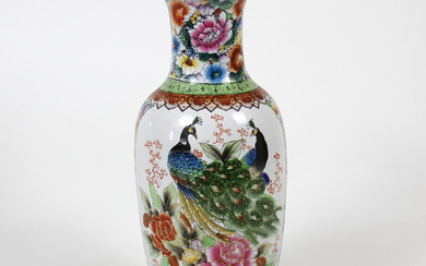 MID 20TH C. CHINESE HAND-PAINTED VASE.