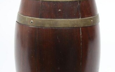 Mahogany barrel-form humidor