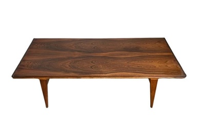 Mid-Century Coffee table in rosewood from Illum Wikkelsø. Stamped with “danish furniture