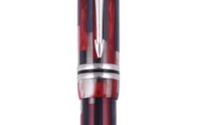PARKER, DUOFOLD, RED MOSAIC FOUNTAIN PEN