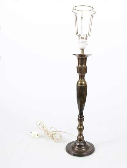 TABLE LAMP, base metal, mid-20th century.