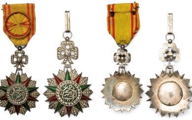 TUNISIE Ordre du Nichan Iftikhar Croix de commandeur en argent et émail...