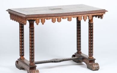 Table de milieu en bois naturel et bois de... - Lot 196 - Vasari Auction