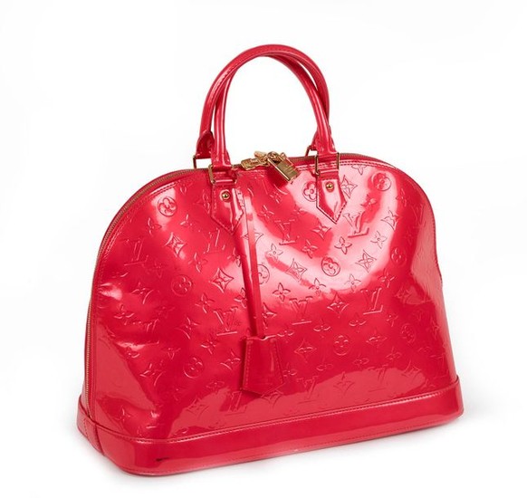 VUIITTON, Bag model Alma GM, in pink patent...